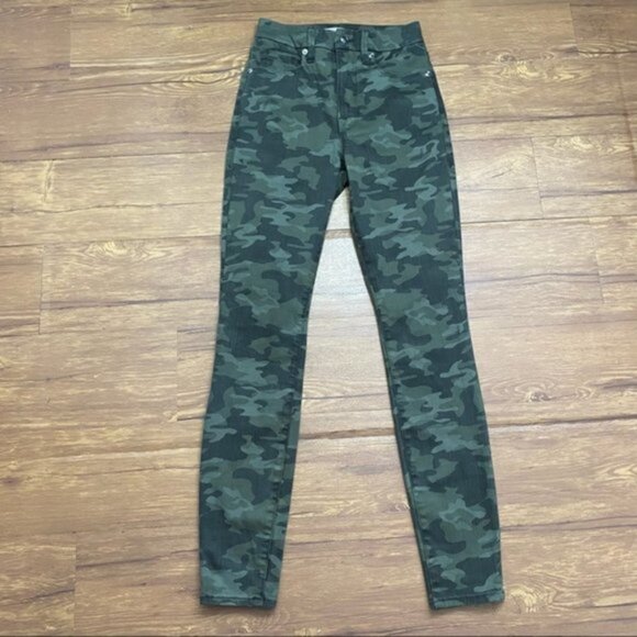 Good American Good Waist Skinny Jeans Camo Jeans Women Size 0/25‎ - Picture 2 of 8